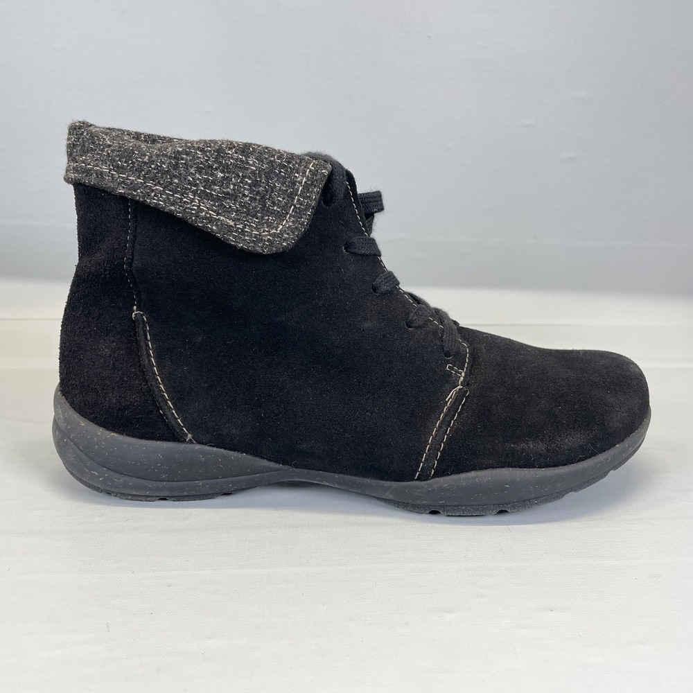 Clarks Roseville Lace Ankle Boots Womens Size 8.5 M Black Suede Lace Up Shoes